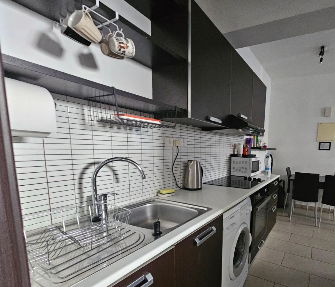 Nina Court Residence - University Of Cyprus - Aglantzia מראה חיצוני תמונה
